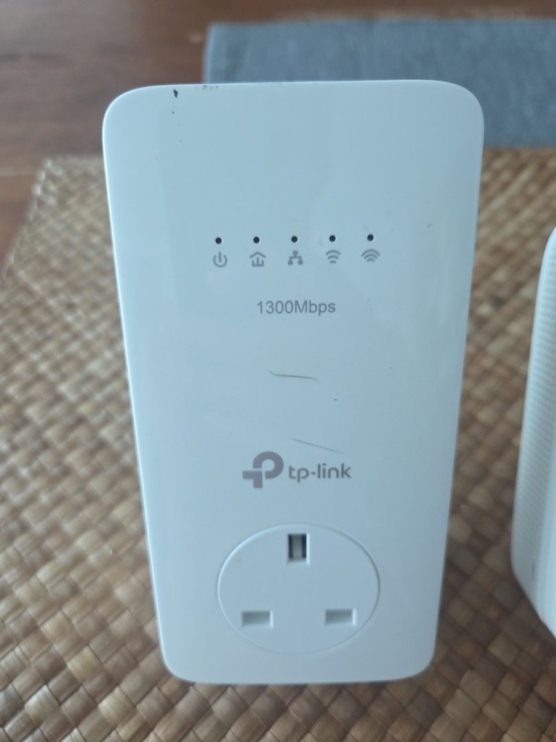 TP-Link 1300Mbps Powerline Adapter with Passthrough440103450623365120