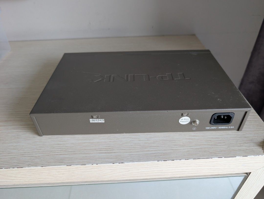 TP-Link 16-Port Gigabit Switch440104361405327363