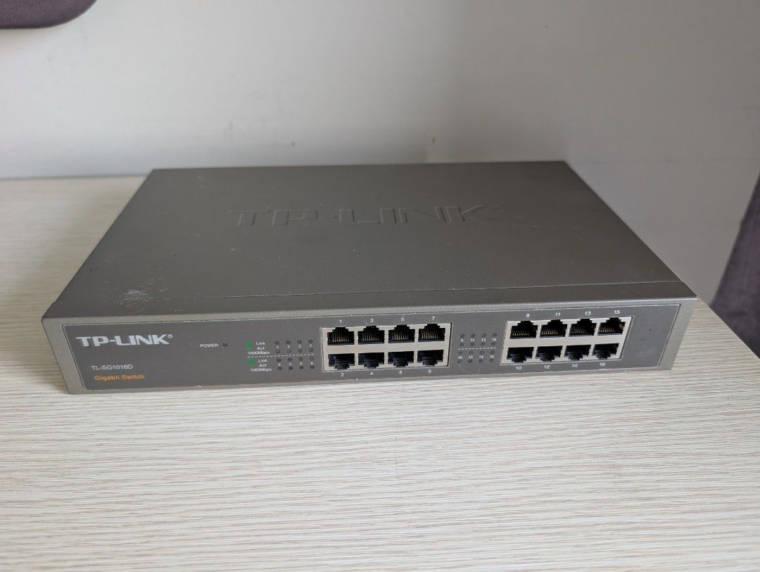 TP-Link 16-Port Gigabit Switch440104361405327361