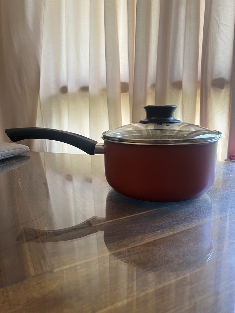 Tramontina saucepan 20cm with handle and lid