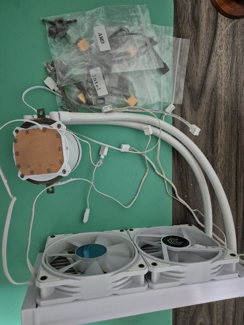 Urgent - PC Liquid Cooler440237546328576001