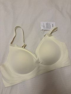 （分類：）位於 。 由 hkbasedselling 提交（商品編號 1435146770，圖片 1）。簡介： 。
