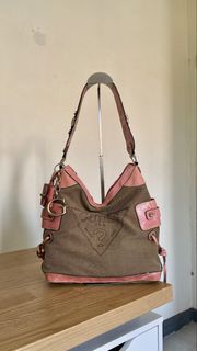 (Category: ) located in . Submitted by helpdeclutterthisgirl (Listing ID 1435053968, Image 1). Description: .
