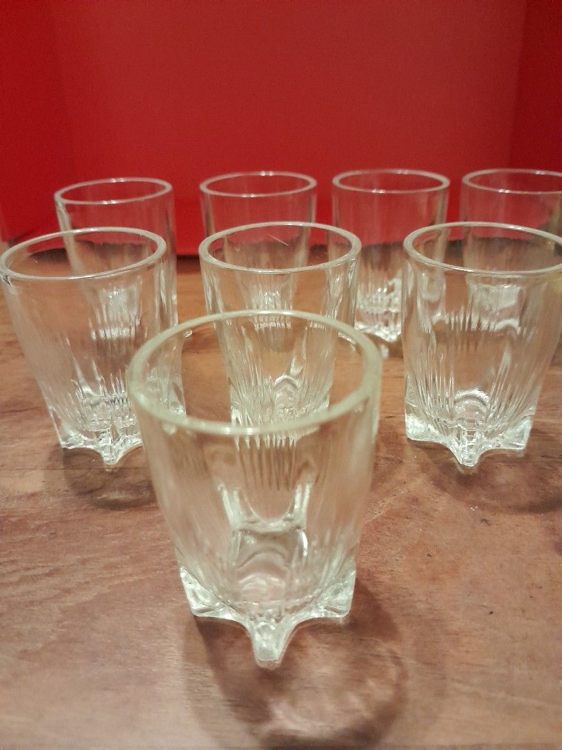 Vintage Starburst Glass Shot Glasses Set