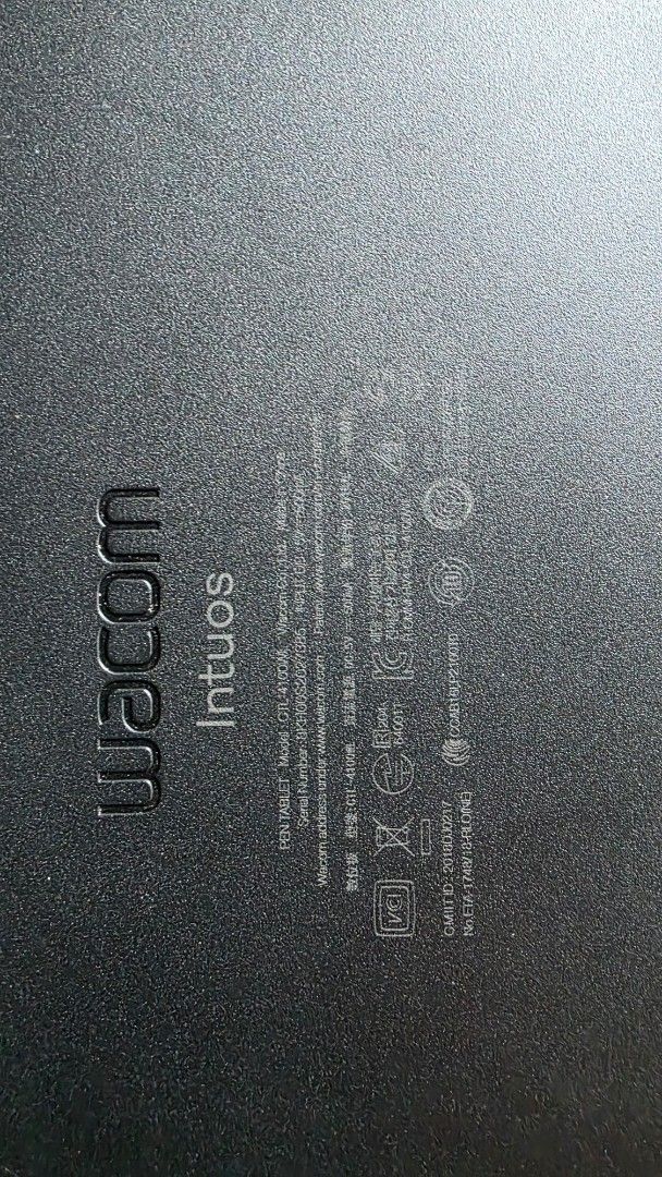 Wacom Intuos Drawing Tablet440003354596495361