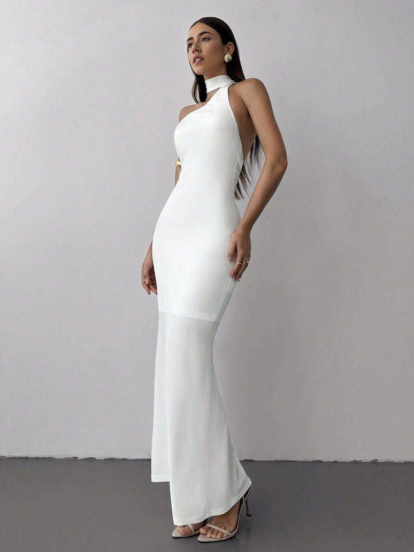 White Backless Sexy Night Date Dress (Category: Dresses) located in Dasmarinas. Submitted by ailiaveu (Listing ID 1435113734, Image 2). Description: 🤍 used once 🤍 xs .