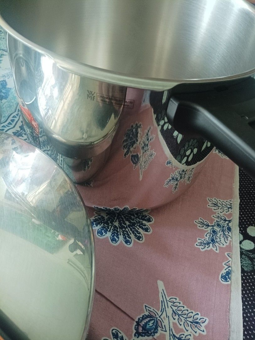 WMF Perfect Pressure Cooker set 6.5l and 3 litres... Excellent condition440163488960368641