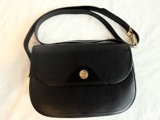 （分類：）位於 。 由 sakku 提交（商品編號 1430009135，圖片 1）。簡介： 。