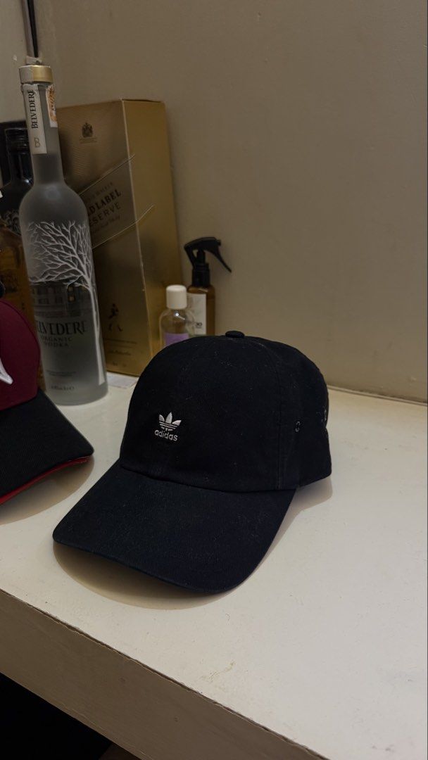 Adidas cap (Category: Caps & Hats) located in Calamba. Submitted by migsdeclutter (Listing ID 1429884486, Image 1). Description: .