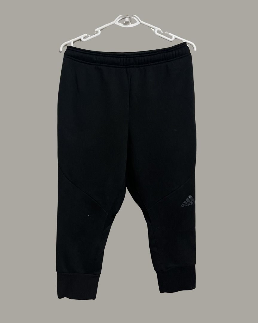 ADIDAS Climacool 3/4 workout pants in Black (Category: Joggers) located in Tanza. Submitted by byjrussed (Listing ID 1430006881, Image 1). Description: length - 32 inches waist - 29-30 thigh width - 10 inches leg opening - 6 inches PLEASE READ BEFORE MAKING AN OFFER: • Item comes as is—no added inclusions since it’s pre-loved. • Kindly avoid lowball offers. • No meet-ups due to my busy schedule. • If you send an offer, please be ready to purchase