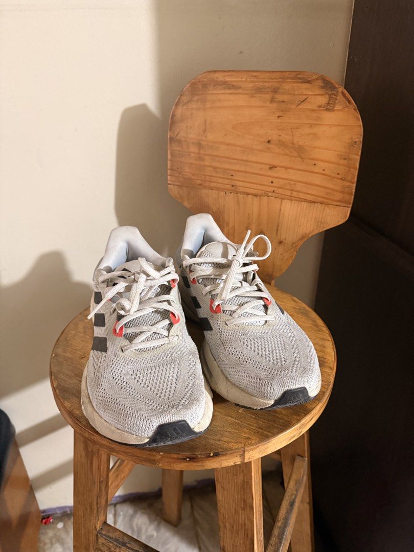 Adidas SolarGlide 6 Running Shoes (Category: Sneakers) located in Muntinlupa City. Submitted by honghaein (Listing ID 1429878542, Image 3). Description: US Men size 7.5 No issues, just signs of usage Used as my walking shoes RFS Decluttering #Walkingshoes.