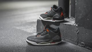 (Category: ) located in . Submitted by sneakerjay (Listing ID 1429864374, Image 1). Description: .