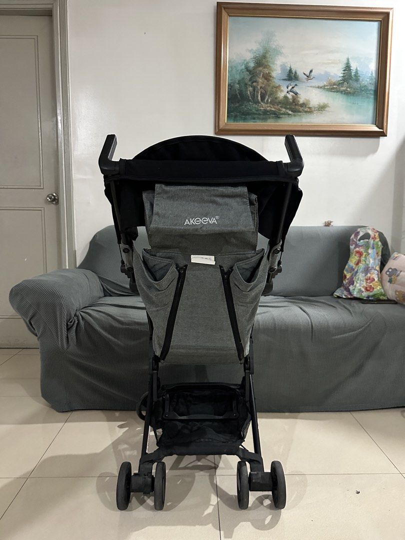 Akeeva Ultra Pocket Stroller (Category: Strollers) located in Quezon City. Submitted by fluffy.o (Listing ID 1430001619, Image 2). Description: Used with care Still in very good condition No issues.