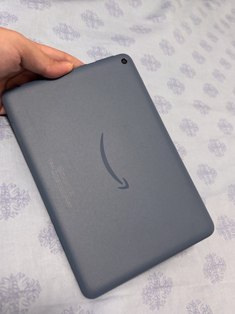 Amazon Fire Tablet (Category: Android) located in Paranaque City. Submitted by gbrlcldnll (Listing ID 1429986823, Image 1). Description: WTS | LFB | Amazon Fire Tablet Rfs: Not using anymore Complete with box and charger Case & Tempered glass since day 1 Loc: Paranaque MOP: BPI/Maya MOD: Meet up ( Makati, Bicutan, Sucat) / Lalamove.