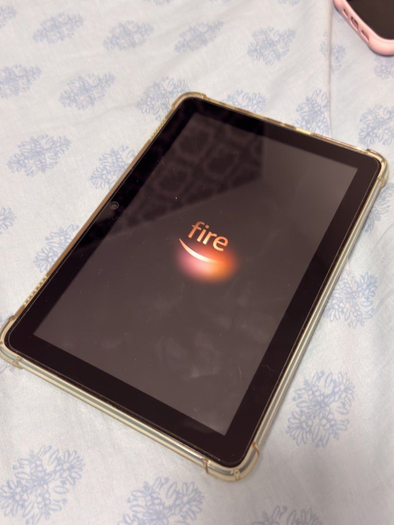 Amazon Fire Tablet (Category: Android) located in Paranaque City. Submitted by gbrlcldnll (Listing ID 1429986823, Image 2). Description: WTS | LFB | Amazon Fire Tablet Rfs: Not using anymore Complete with box and charger Case & Tempered glass since day 1 Loc: Paranaque MOP: BPI/Maya MOD: Meet up ( Makati, Bicutan, Sucat) / Lalamove.