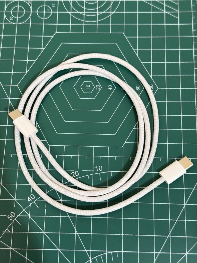 Apple iPhone USB-C Cable (Category: Chargers & Cables) located in Manila. Submitted by marco.21 (Listing ID 1429857756, Image 1). Description: Came from iphone 16 unused! .