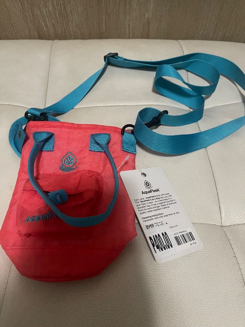 AQUAFLASK BOTTLE BAG 32oz (Category: Water Bottles & Tumblers) located in Marikina City. Submitted by bezz_bezzy (Listing ID 1429850645, Image 1). Description: unused 32 oz.