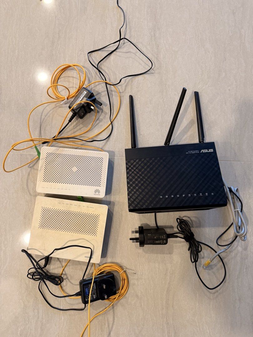 ASUS Router and 2 Modem Sets445312042272051200