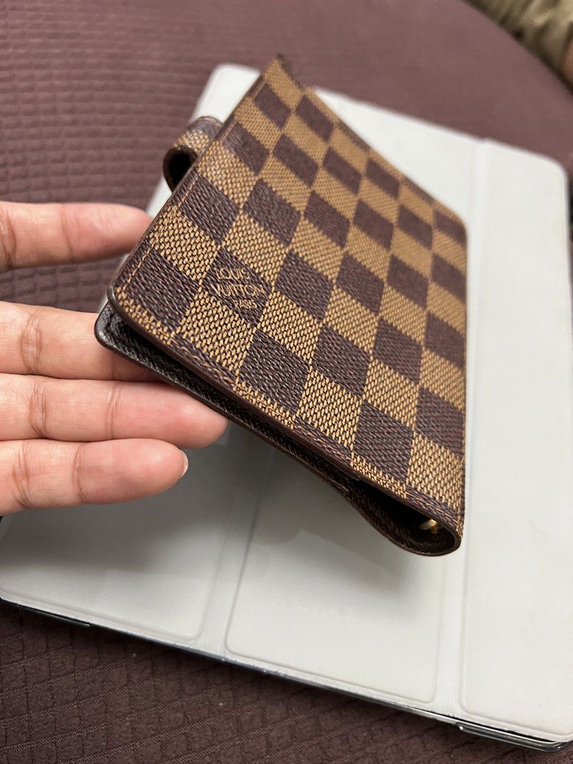 Authentic Preloved Louis Vuitton Damier Ebene Agenda PM (Category: Luxury Bags & Wallets) located in San Pablo. Submitted by iamtrina (Listing ID 1429904122, Image 3). Description: Authentic Louis Vuitton Damier Ebene Agenda PM. Features the iconic Damier Ebene canvas exterior with a snap closure. The interior includes a ring binder and card slots. Made in Spain. Date code CA0985. A classic and stylish organizer for everyday use..
