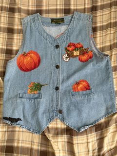 (Category: ) located in . Submitted by mercloset (Listing ID 1429860348, Image 1). Description: .