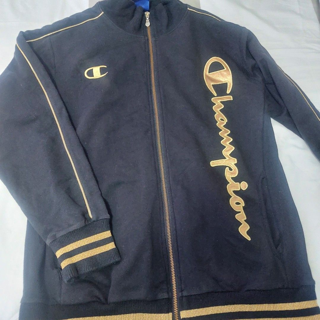 Champion Jacket (Category: Coats, Jackets and Outerwear) located in Antipolo. Submitted by uncovidspace (Listing ID 1429880139, Image 1). Description: Fits medium to large .