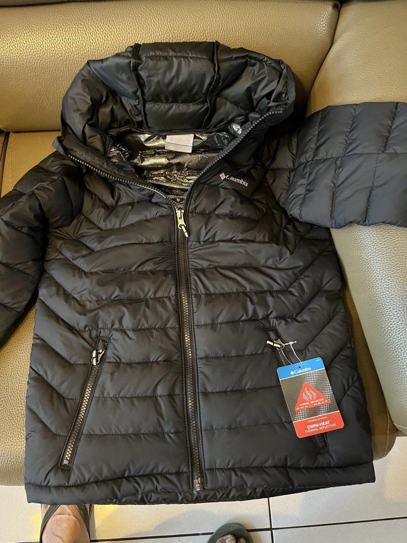 Columbia Hooded Puffer Jacket - M for teens (Category: Coats, Jackets and Outerwear) located in Makati City. Submitted by denisehh (Listing ID 1429861853, Image 2). Description: Bnwt Bought in the US but doesnt fit Ideal for winter 4000 each.