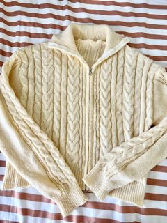 (Category: ) located in . Submitted by preloved2kk (Listing ID 1429865523, Image 1). Description: .