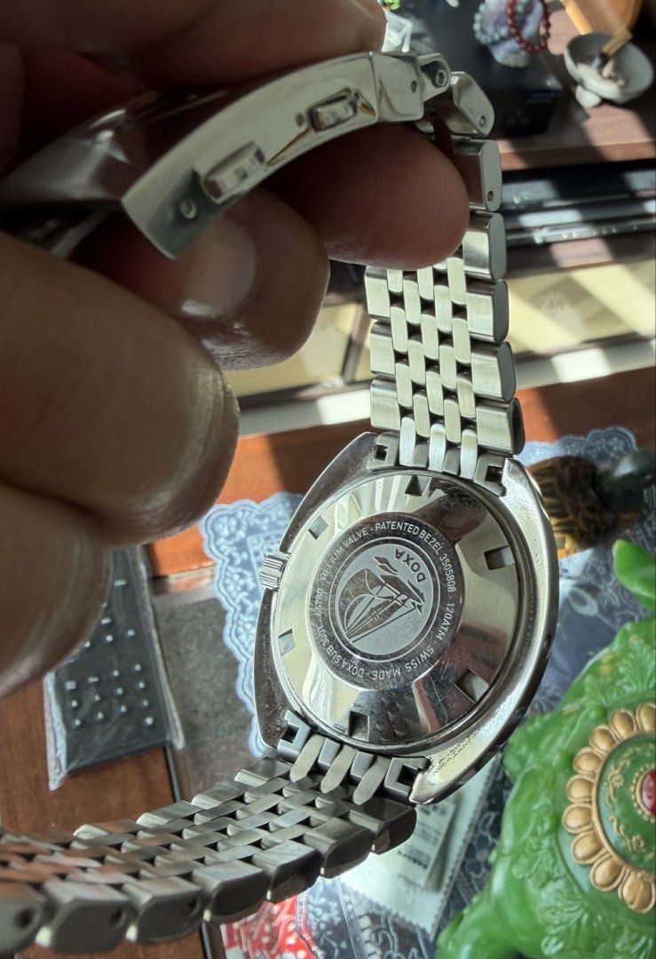 Doxa Sub 300T (Category: Luxury Watches) located in Quezon City. Submitted by Jsd_Closet (Listing ID 1429930038, Image 3). Description: Selling my Doxa Sub 300T below retail. Brand new condition, under warranty until 2027. Has some light scuffs on the clasp, very normal since Doxa bracelets are highly polished. Letting it go to fund another watch I’m after. Feel free to check and appreciate it in person. Meet-up in New Manila, QC. .