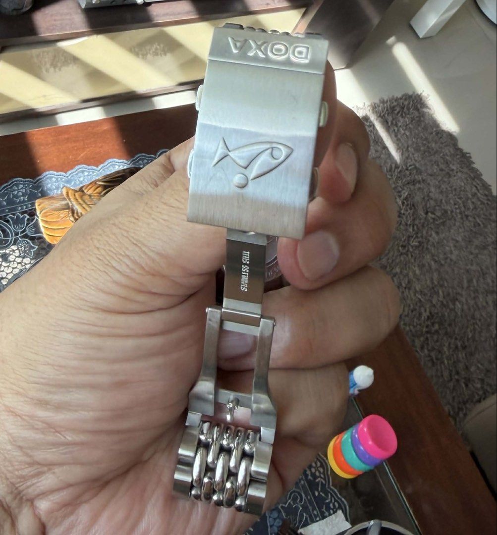 Doxa Sub 300T (Category: Luxury Watches) located in Quezon City. Submitted by Jsd_Closet (Listing ID 1429930038, Image 2). Description: Selling my Doxa Sub 300T below retail. Brand new condition, under warranty until 2027. Has some light scuffs on the clasp, very normal since Doxa bracelets are highly polished. Letting it go to fund another watch I’m after. Feel free to check and appreciate it in person. Meet-up in New Manila, QC. .