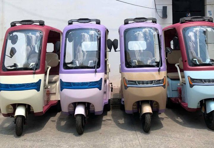 E-Bike Electric 3 Wheels (Category: Home Improvement Tools & Accessories) located in Manila. Submitted by dolorchris69891 (Listing ID 1429869893, Image 3). Description: MABILIS MAUBOS 😍 Affordable Electric 3-Wheels! Aesthetic Design! Powered By 1200 Watts Motor 60v 20ah Battery Lead Acid Size 10 Tube Less Tires FRONT DISCBRAKE! With Crownlight With Mini Fan With Automatic Wiper With Sidemirror With Trapal Same day delivery Brand new Cash on deli