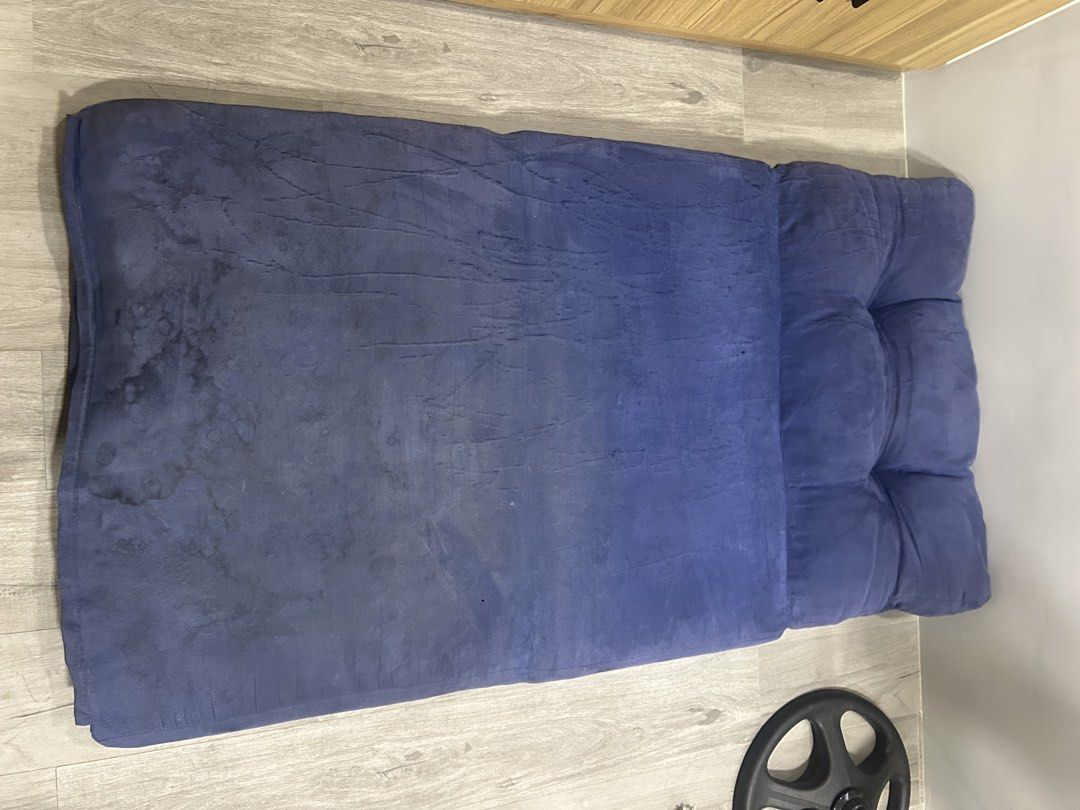 Foldable Tatami Bed / Floor Chair (2-in-1) (Category: Bed Frames & Mattresses) located in Manila. Submitted by tiger_916 (Listing ID 1429945131, Image 2). Description: 🛏️ Foldable Tatami Bed / Floor Chair (2-in-1) ✨ Space-saving and versatile — perfect for small rooms, condos, or chill setups! 📌 Product Details: ✔️ Converts from chair → bed (flat) ✔️ Tatami-style design (minimalist & aesthetic) ✔️ Adjustable backrest (multiple positions) ✔️ Com