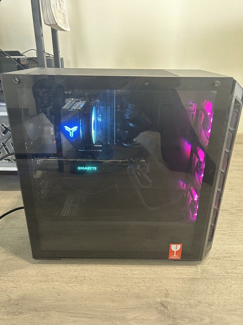 Gaming PC - Intel I7 9700, RTX 2080419591527124838401