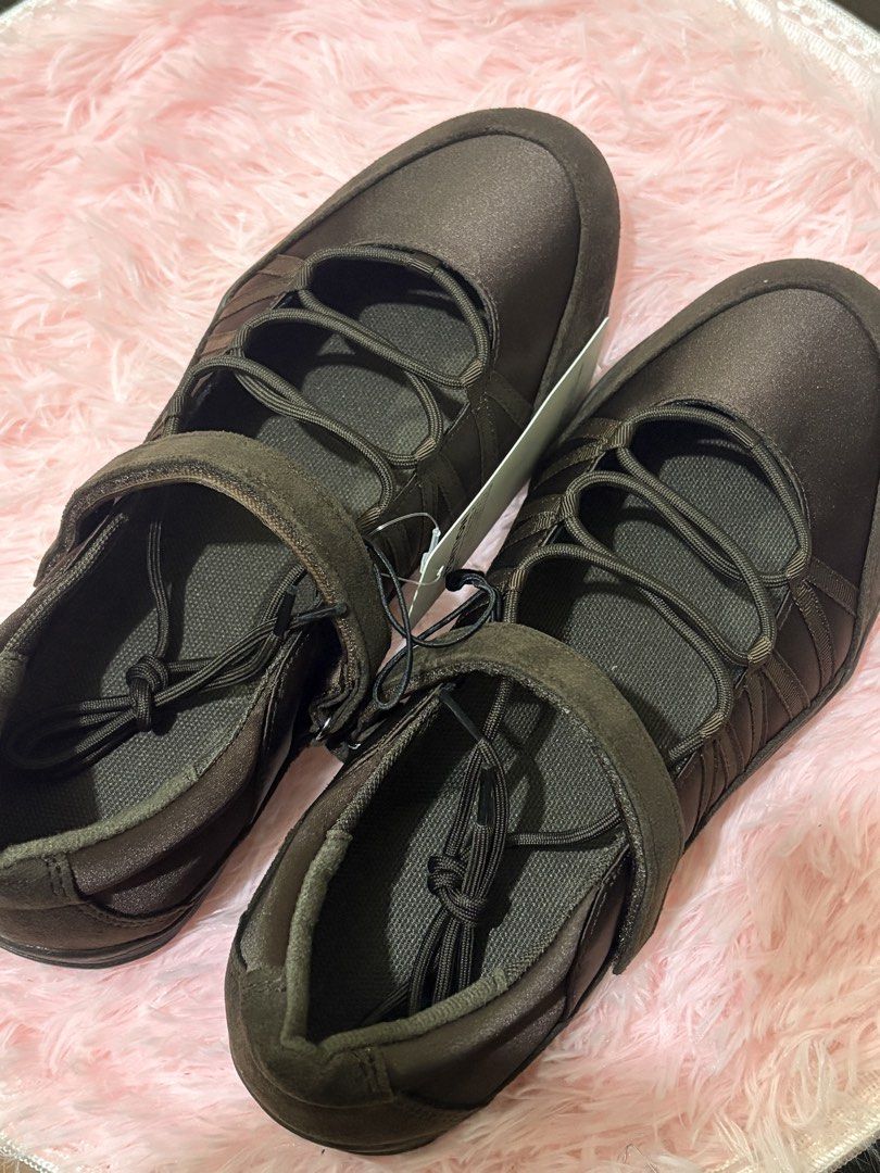 GU LACE UP BALLET SHOES (Category: Flats & Sandals) located in Taytay. Submitted by rjoye09 (Listing ID 1429991936, Image 1). Description: Large and XL size.