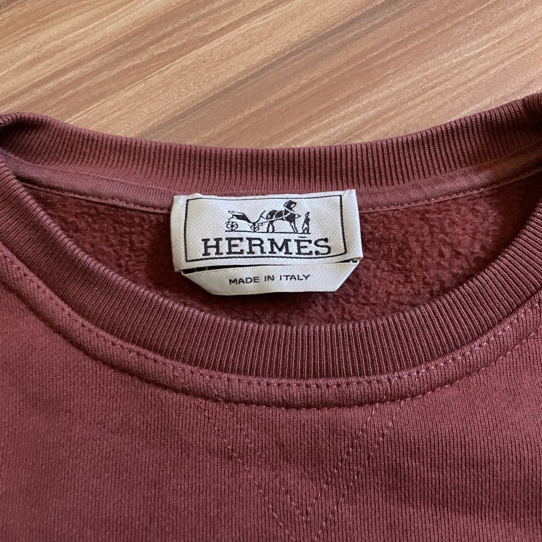 Hermes Puzzle Equestre Leather Patch Crewneck Sweatshirt (Category: Luxury Apparel) located in General Mariano Alvarez. Submitted by 4117_thriftnthrive (Listing ID 1429886583, Image 3). Description: Fair condition Loose stitch, scratch on leather Size on tag: S Measurements Width: 20” Length: 24”.