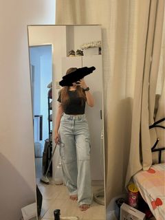 (Category: ) located in . Submitted by veroniicaaa (Listing ID 1430004666, Image 1). Description: .