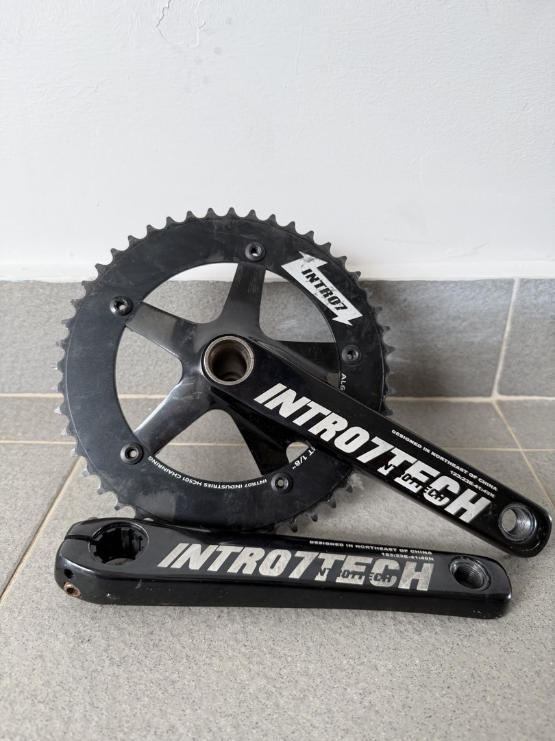 Intro7tech hollowtech track crankset, Sports Equipment, Bicycles ...