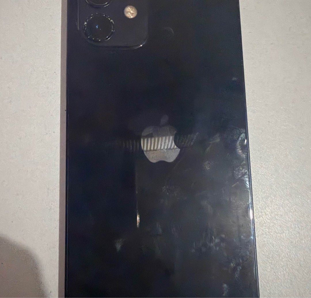 iPhone 12 128gb Black RUSH SALE (Category: iPhone 12 Series) located in Manila. Submitted by takemystuffbuymystuff (Listing ID 1429971970, Image 3). Description: Iphone 12 128 GB Black IOS 26.2.1 REPLACED BATTERY All buttons working and crisp True tone Case and Charger included.