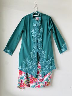 (Category: ) located in . Submitted by daflab.wardrobe (Listing ID 1429868331, Image 1). Description: .