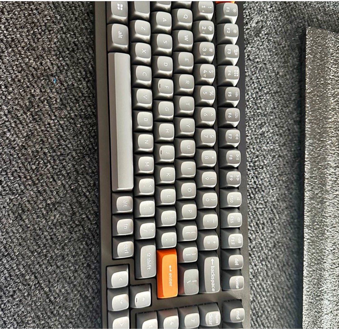 Keychron K4 Max Wireless Mechanical Keyboard (Category: Computer Keyboard) located in Manila. Submitted by takemystuffbuymystuff (Listing ID 1429972937, Image 1). Description: KEYCHRON K4 MAX 96% wireless mechanical keyboard non-hot swap Brown switch White backlight (non-rgb) Complete all accessories Bought last year, August 2025. Used for a month. Has been sitting idle since. Still under warranty (will show and surrender receipt upon purchase)..