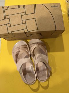 (Category: ) located in . Submitted by shoppebo (Listing ID 1429923661, Image 1). Description: .