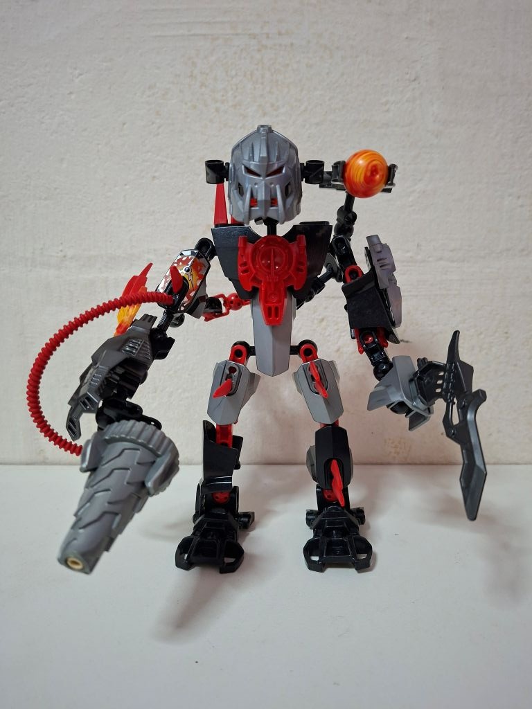 LEGO 2192 HERO Factory Drilldozer on Carousell