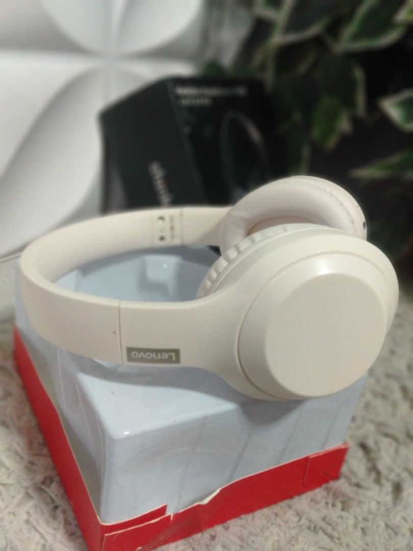 Lenovo Thinkplus TH10B Headphones (Category: Headphones & Headsets) located in Mandaluyong City. Submitted by allinthehood (Listing ID 1429926994, Image 3). Description: Good As New With Box And Charger.