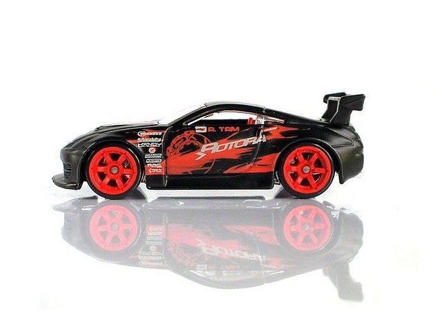 LF: Hot Wheels Nissan 350Z (Category: Vehicle & Diecast Models) located in Manila. Submitted by mhdolly_collector (Listing ID 1429896116, Image 1). Description: Out of box or new, message if you have it.