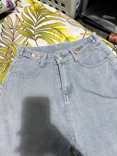 (Category: ) located in . Submitted by jonahmae08 (Listing ID 1429969919, Image 1). Description: .