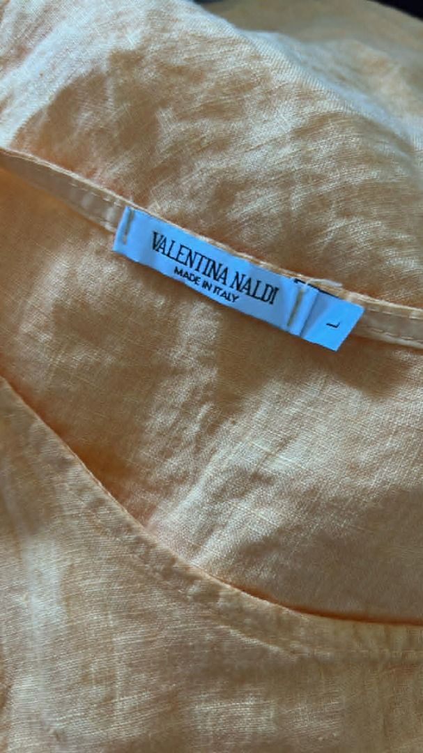 Linen Dress (Category: Women's Clothes) located in Melbourne. Submitted by ecochicka (Listing ID 1429875354, Image 3). Description: marked a size large 100% linen.