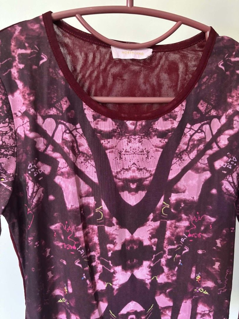 Long Sleeve Printed Top Mesh cop copine inspired (Category: Longsleeves) located in Quezon City. Submitted by ibrakefordogs (Listing ID 1429934993, Image 3). Description: fits xs-m stretchable.