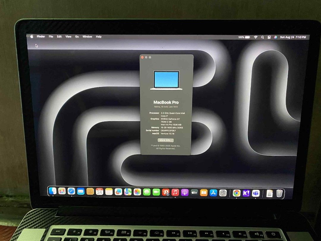 Macbook Pro 15-inch Late 2013 (Category: Laptops & Notebooks) located in Quezon City. Submitted by minimalist.man (Listing ID 1429954004, Image 2). Description: Macbook Pro 15-inch Late 2013 with 65W charger, leather sleeve, and carbon decal installed.