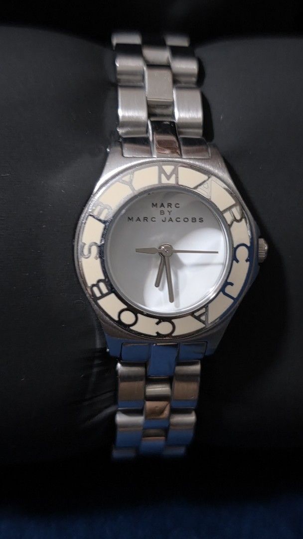 Marc Jacobs Ladies Watch MBM3049 (Category: Women's Watches) located in Dasmarinas. Submitted by m3lbern9s (Listing ID 1429991911, Image 3). Description: Authentic Marc by Marc Jacobs with slight signs of use In very good condition.