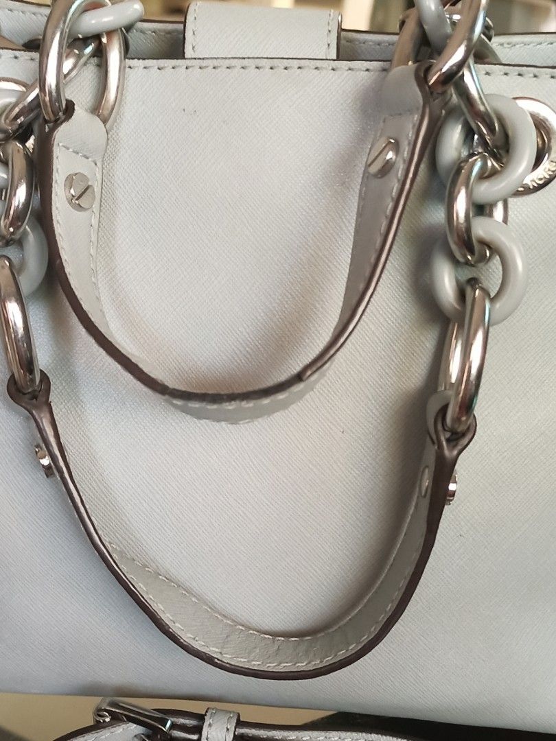 Michael Kors Light Blue Handbag with Chain Straps (Category: Luxury Bags & Wallets) located in Santa Rosa. Submitted by chieby34 (Listing ID 1429884484, Image 3). Description: preloved no flaws.