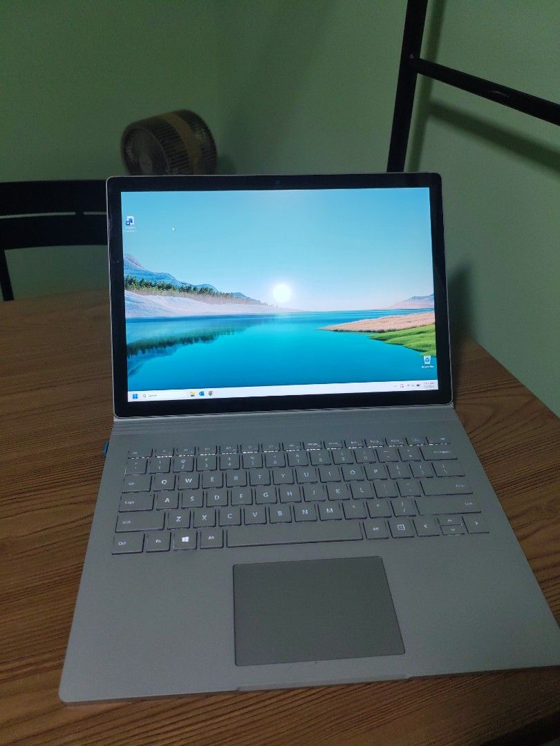 Microsoft Surface Book 2 with i5 processor445415501249259520